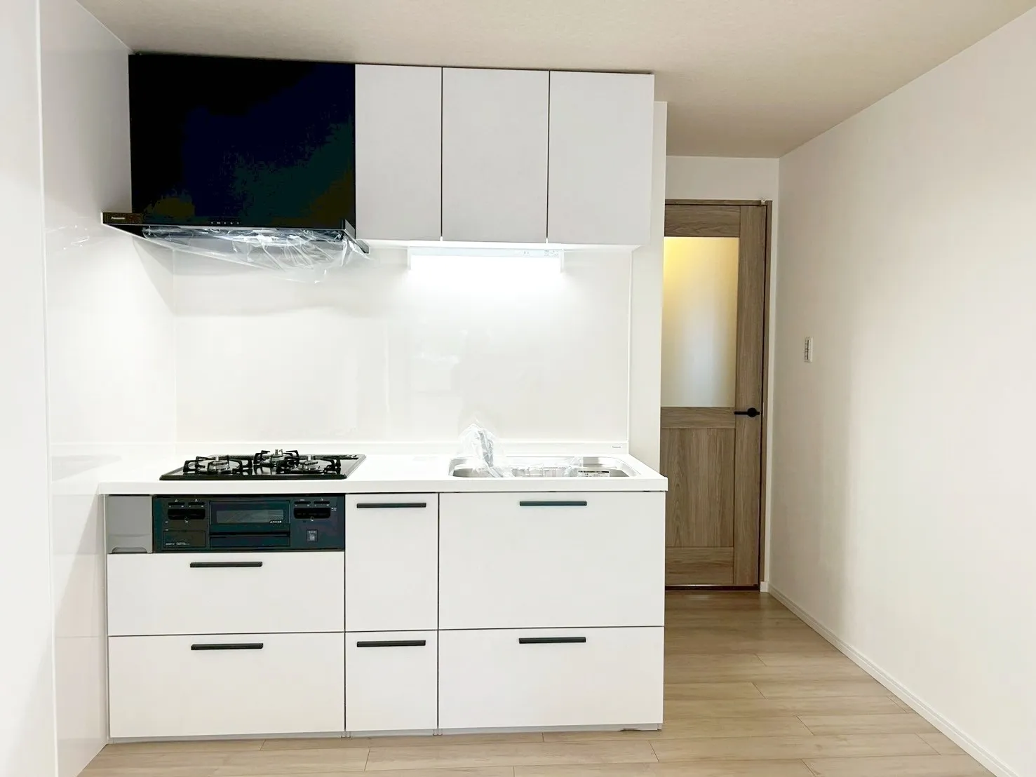 【キッチン】お料理もお掃除もテキパキはかどる シンプルキッチン。